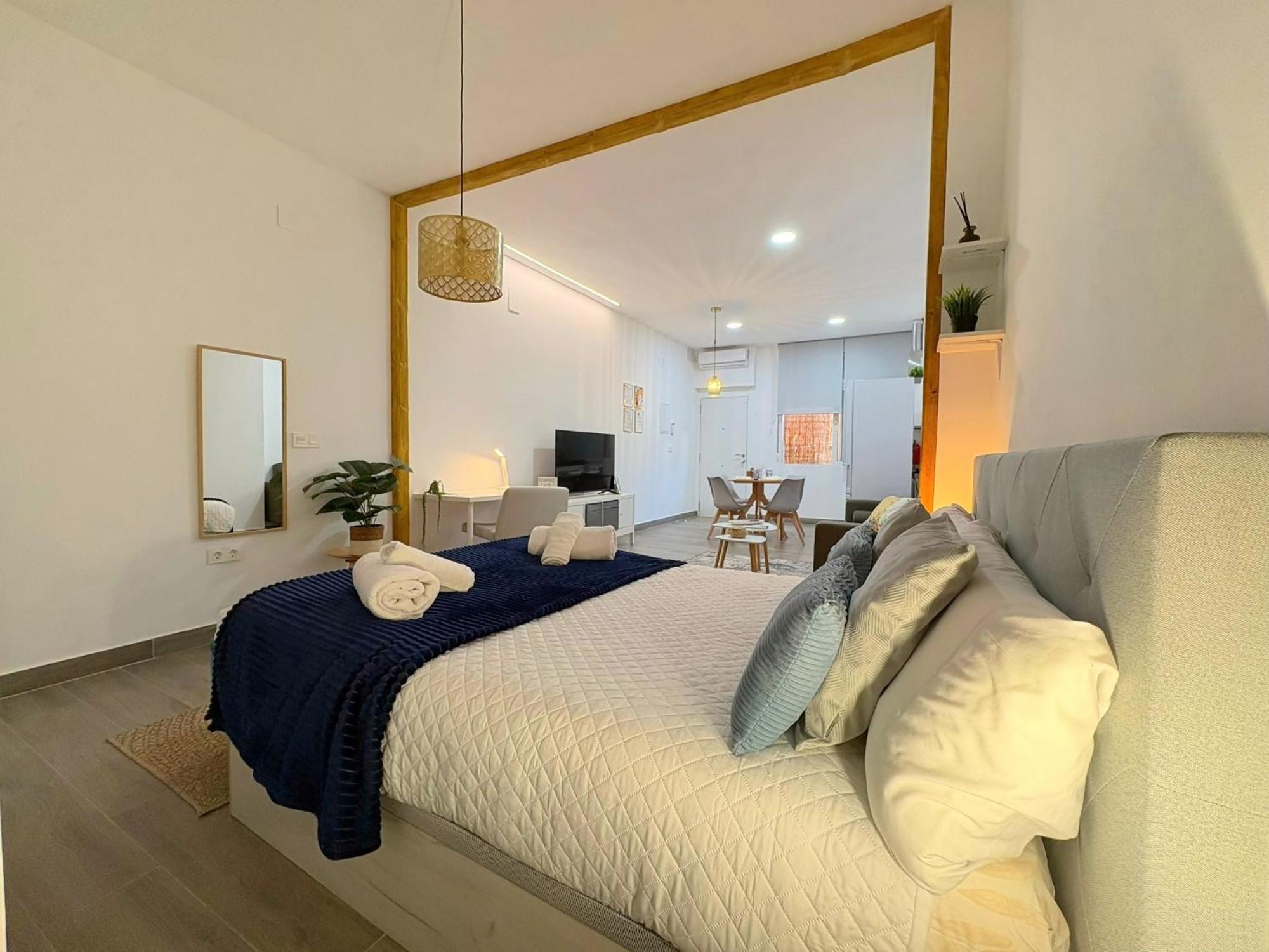 Estudio Maria Zambrano - A Pasos De La Estacion Apartment