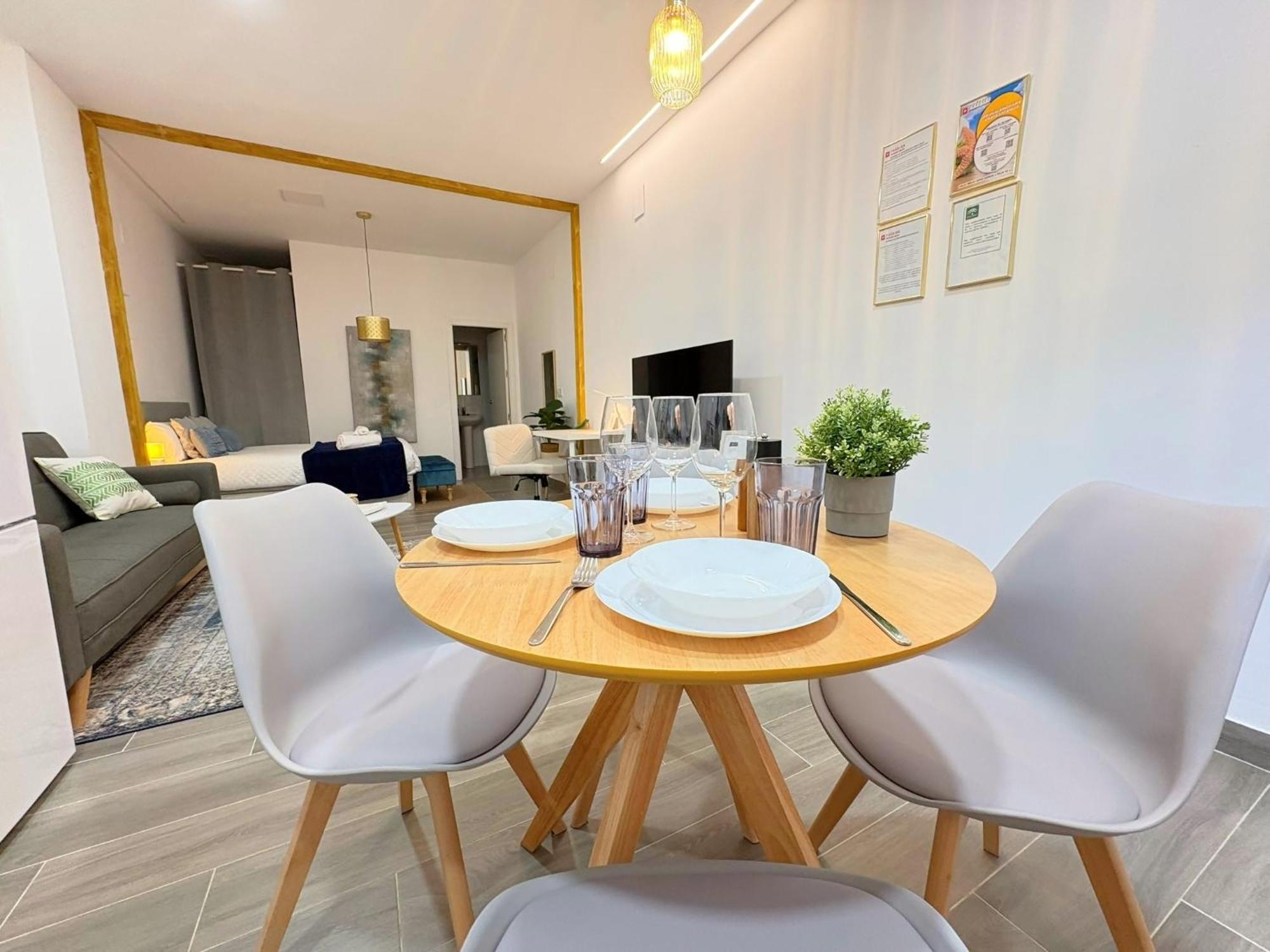 Estudio Maria Zambrano - A Pasos De La Estacion Apartment *